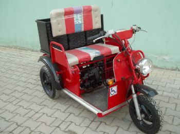 Üç Tekerlekli Motosiklet